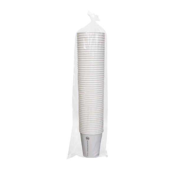 Sleeve of white hot paper cups